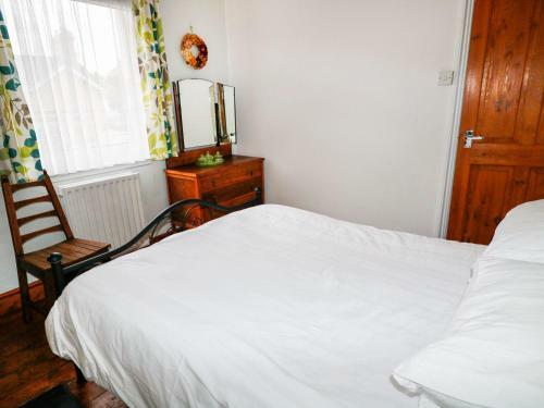 8 Elm Road, Newton Abbot