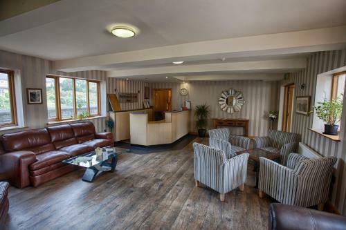 The Elephant & Castle Hotel