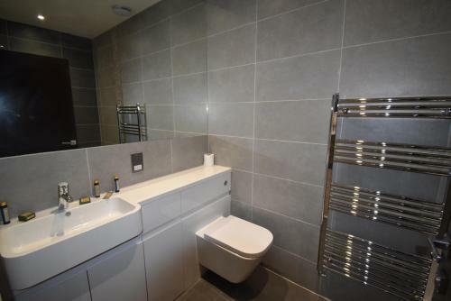 Shortletting By Centro Apartments Milburn House - Mk