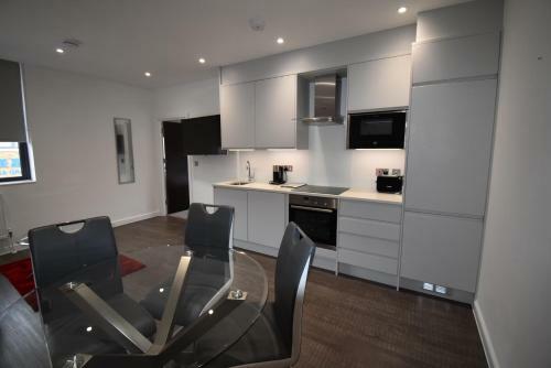 Shortletting By Centro Apartments Milburn House - Mk