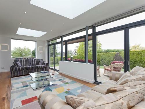 High Knowle