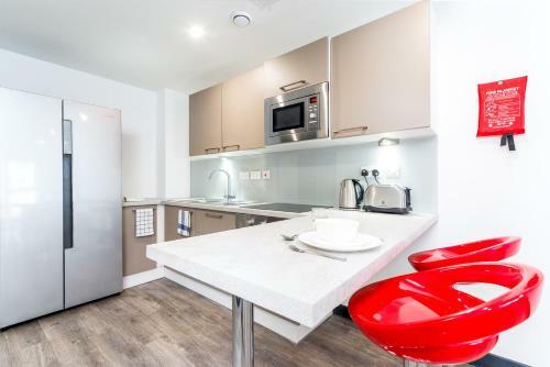 New Street Serviced Apartments