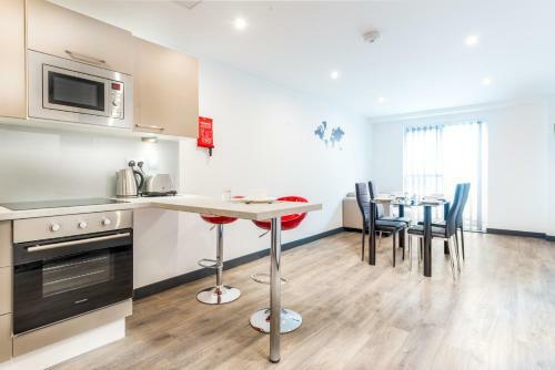 New Street Serviced Apartments