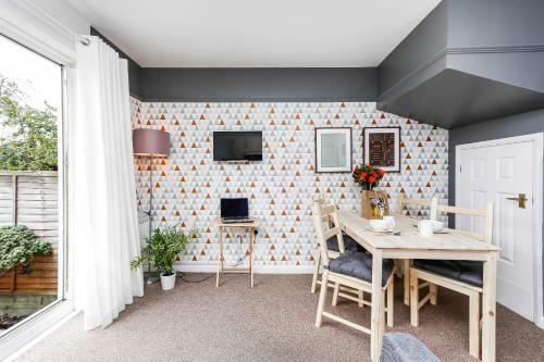 Fmp Apartments