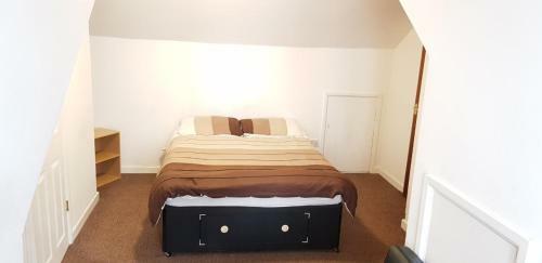 Hostal 140 Midland Road