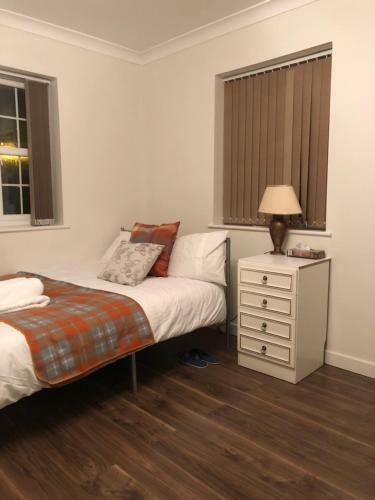 Russell Street Apartment