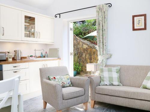 Fern Cottage Lynway Holiday Home