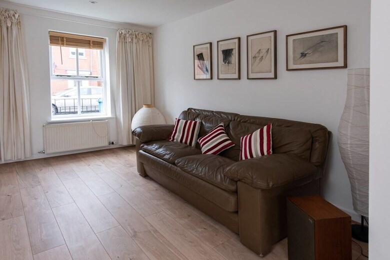 Apartamento Sleek 2br Home With Office/studio By Guestready