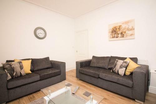 Apartamento The Metro 5-bed House