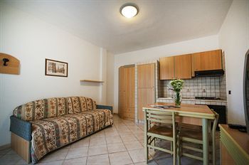 Hotel Sairon Club Village
