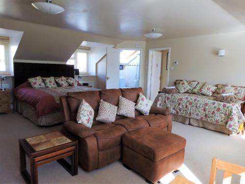Bed & Breakfast Teifi Riverbank At Glas Y Dorlan