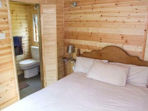 Ash Lodge, Lechlade