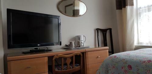 Hostal Avon Manor Guest House