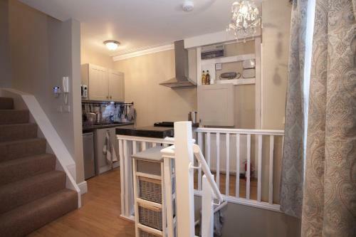 Two Bedroom Luxury Apartment By Town Hall