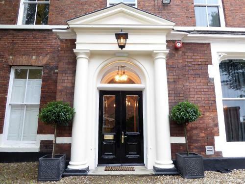 The Deakin At Claremont Serviced Apartments