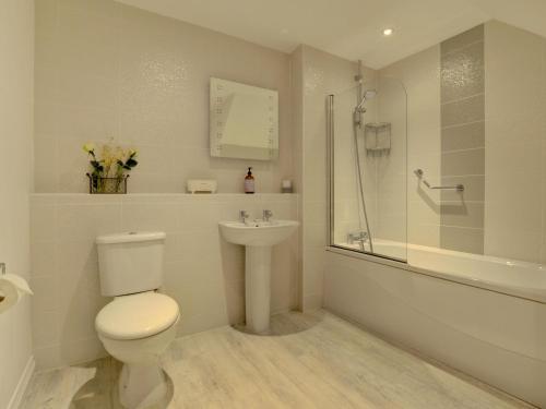 Stylish Apartment In Ilfracombe Near Beach