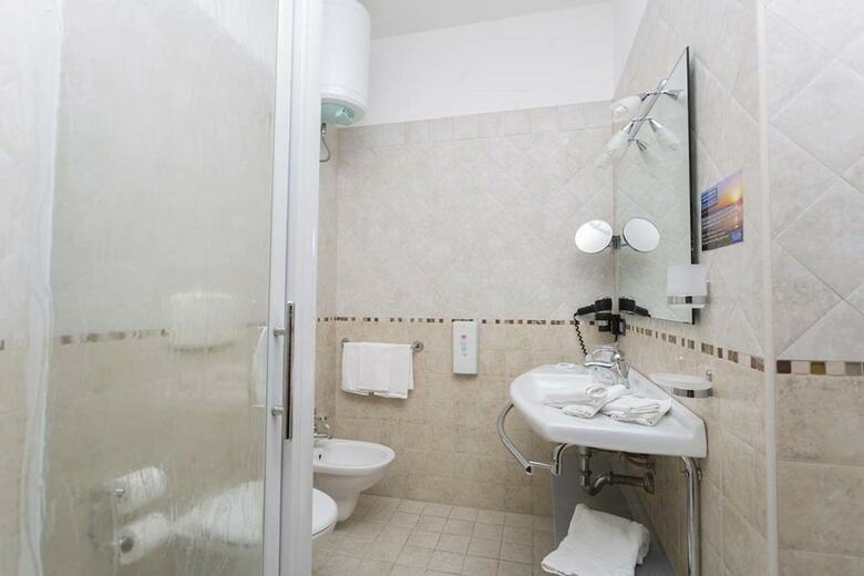 Hotel Ticho`s Club