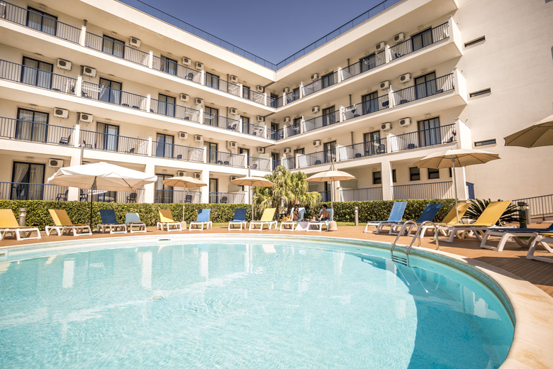 Hotel Ticho`s Club
