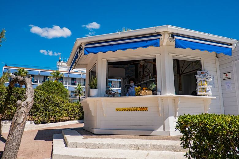 Hotel Ticho`s Club