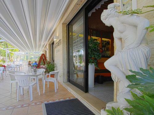 Hotel Meris