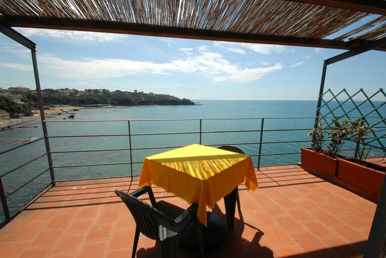 Hotel Baia Del Sorriso