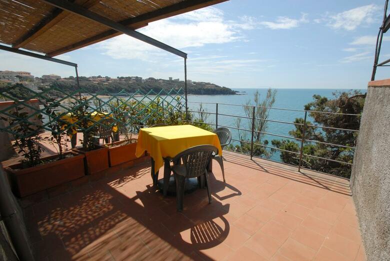 Hotel Baia Del Sorriso