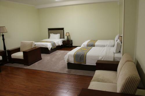 Hotel Zargaron Plaza