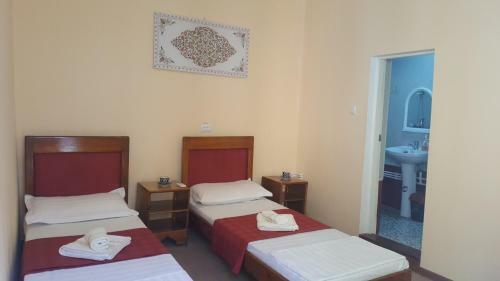 Amir-yaxyo Hotel