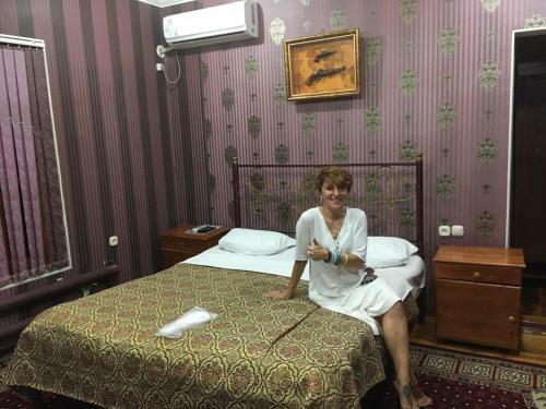 Hostal B-house
