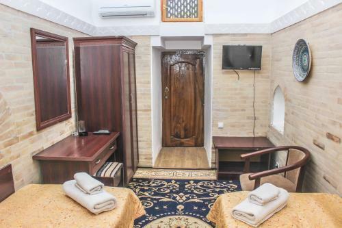 Orient Star Khiva Hotel- Madrasah Muhammad Aminkhan