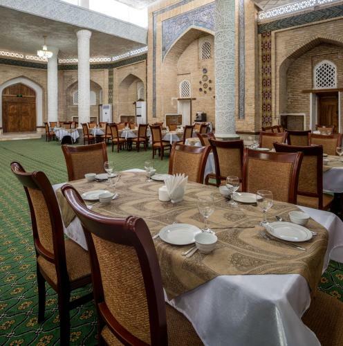 Orient Star Khiva Hotel- Madrasah Muhammad Aminkhan