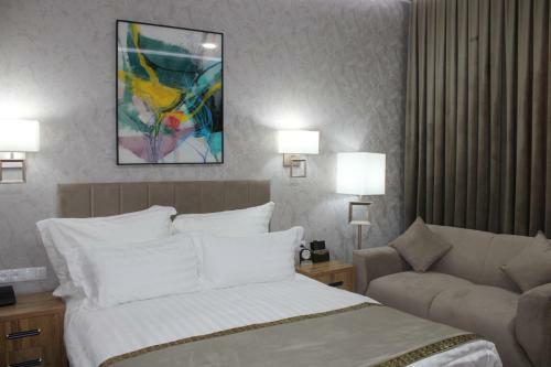 Zarafshan Grand Hotel