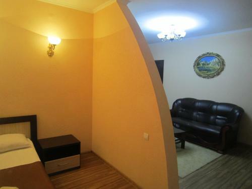 Hotel Gulmira And Ko On Reshetnikova 2 B