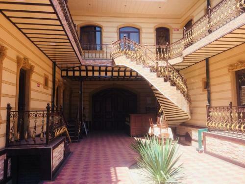 Bed & Breakfast Hotel Shahram Plus SH
