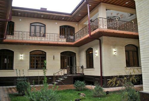 Albergue Hotel Like