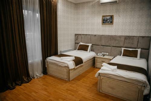 Shahlo Hotel