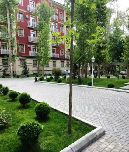 Green City Apartment