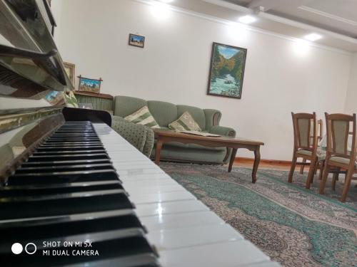 Apartment On Beshyogoch 30