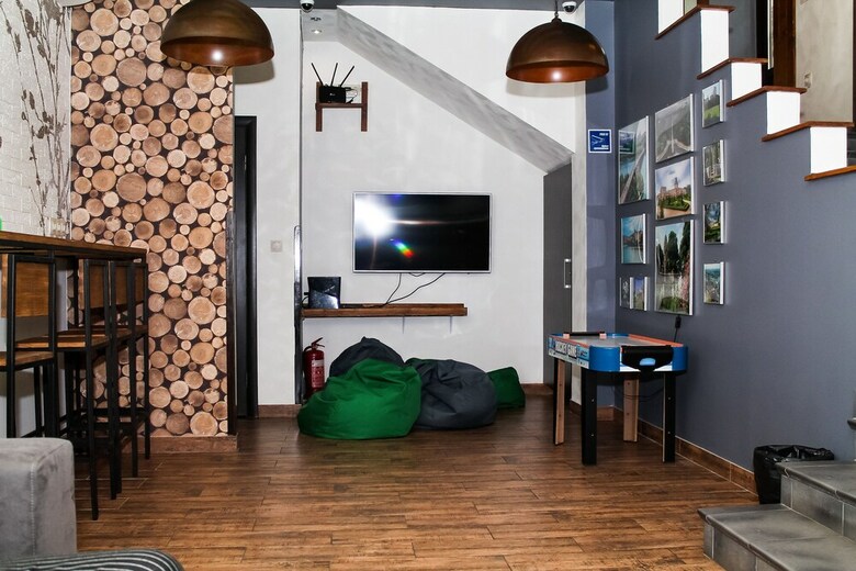 Square Hostel
