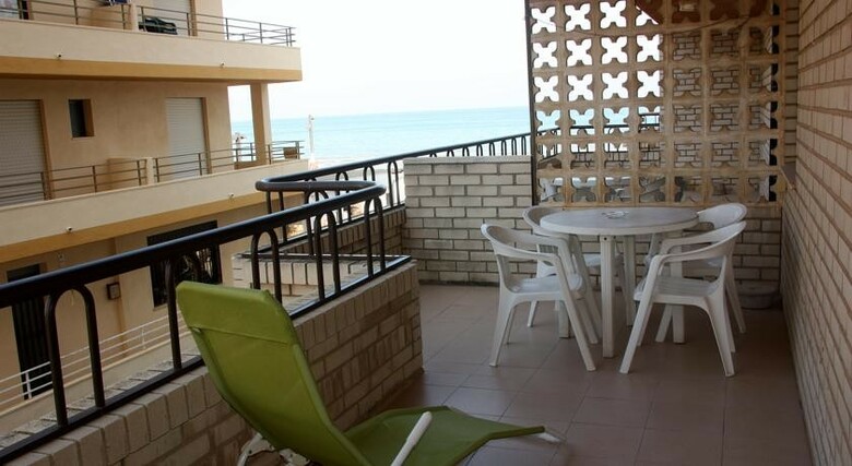Apartamentos Oropesa Primera Linea 3000