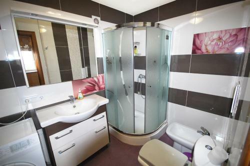 Apartment On Oktyabrskaya Sq