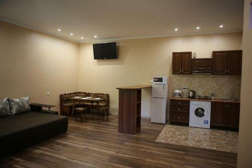 Apartment In The Canyon