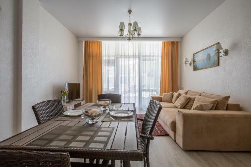Gold Bugaz Apartment Near The Sea