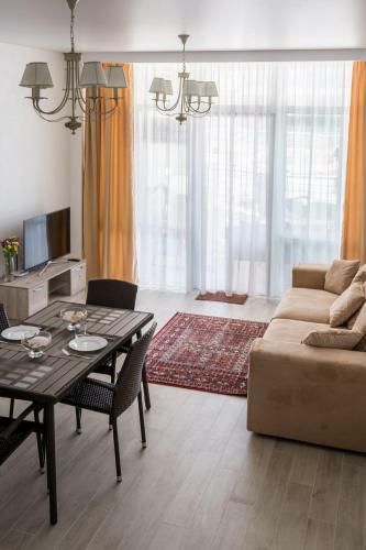 Gold Bugaz Apartment Near The Sea