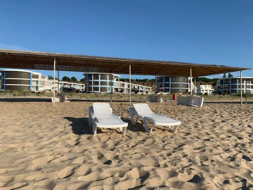 Gold Bugaz Apartment Near The Sea