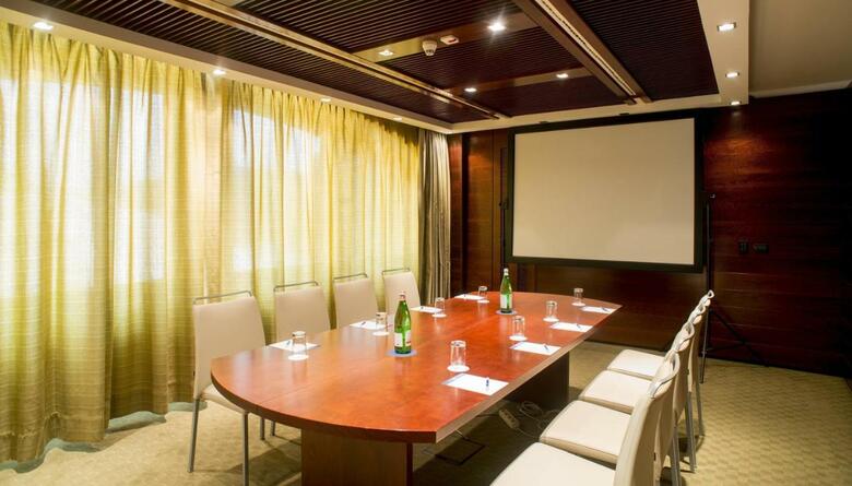 Hotel NH Milano 2