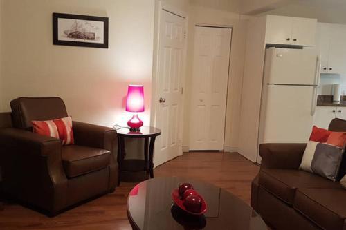 Apartment Sweet No. 7
