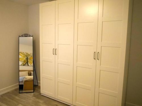 Hotel Newly Renovated 2br Townhome With Parking!