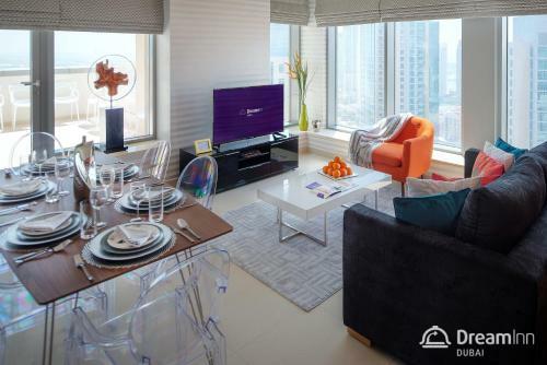 Dream Inn Apartments - 29 Boulevard Private Terrace