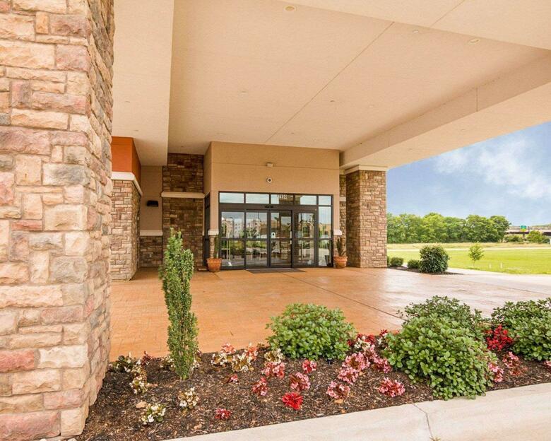 Hotel Comfort Suites Bossier City